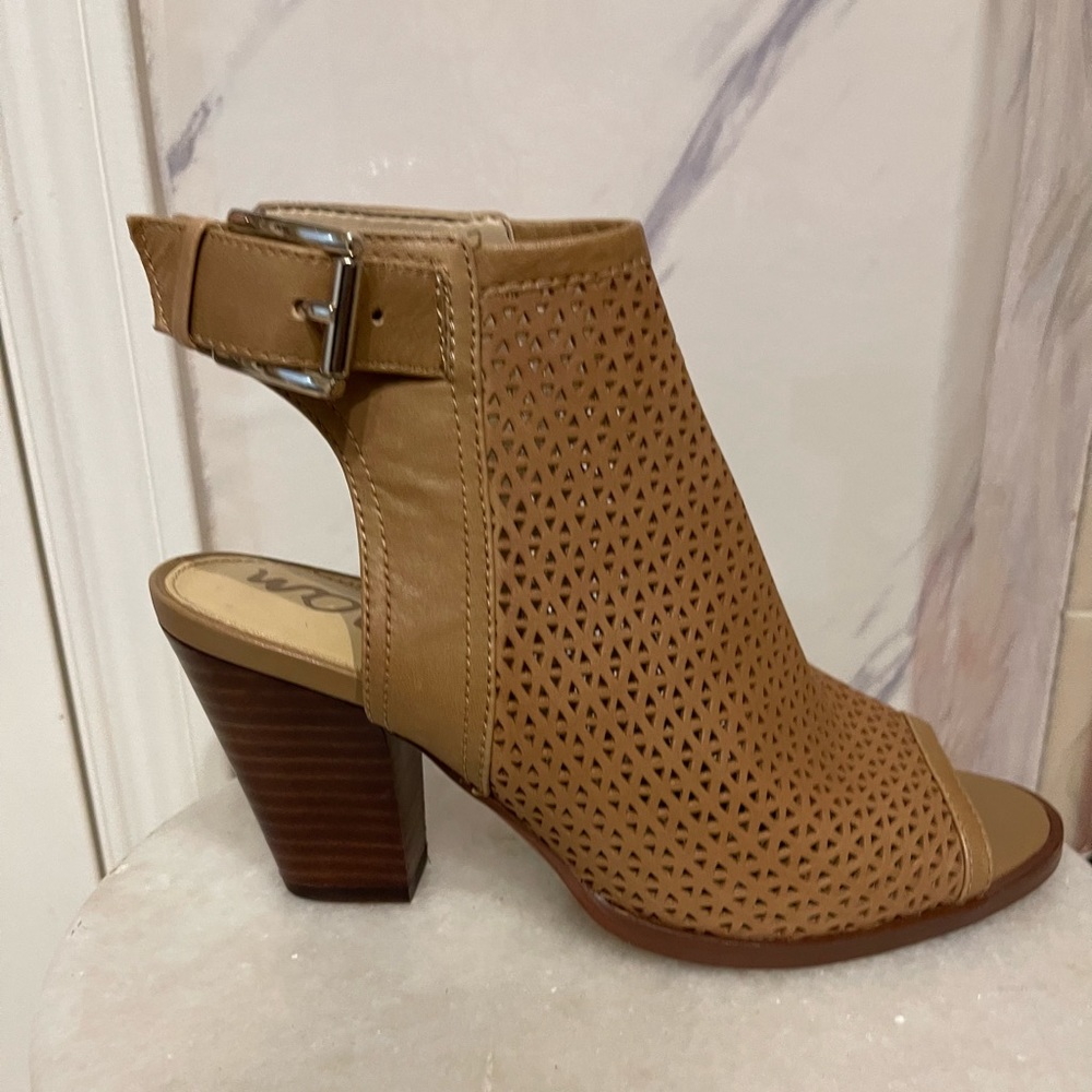Sam Edelman Booties Size:6.5
